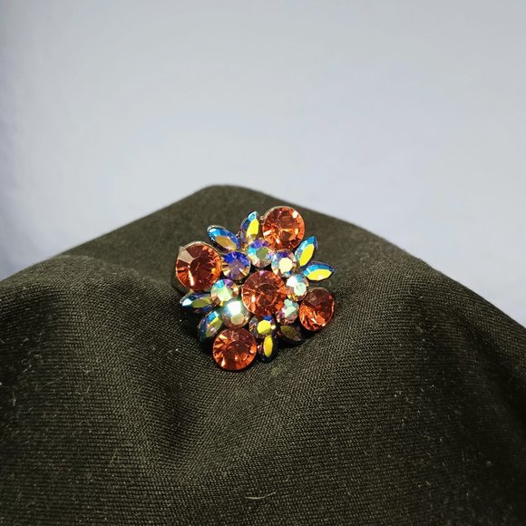 Size 9 Gorgeous Red Rhinestone Ring Signed SNK - Picture 5 of 9